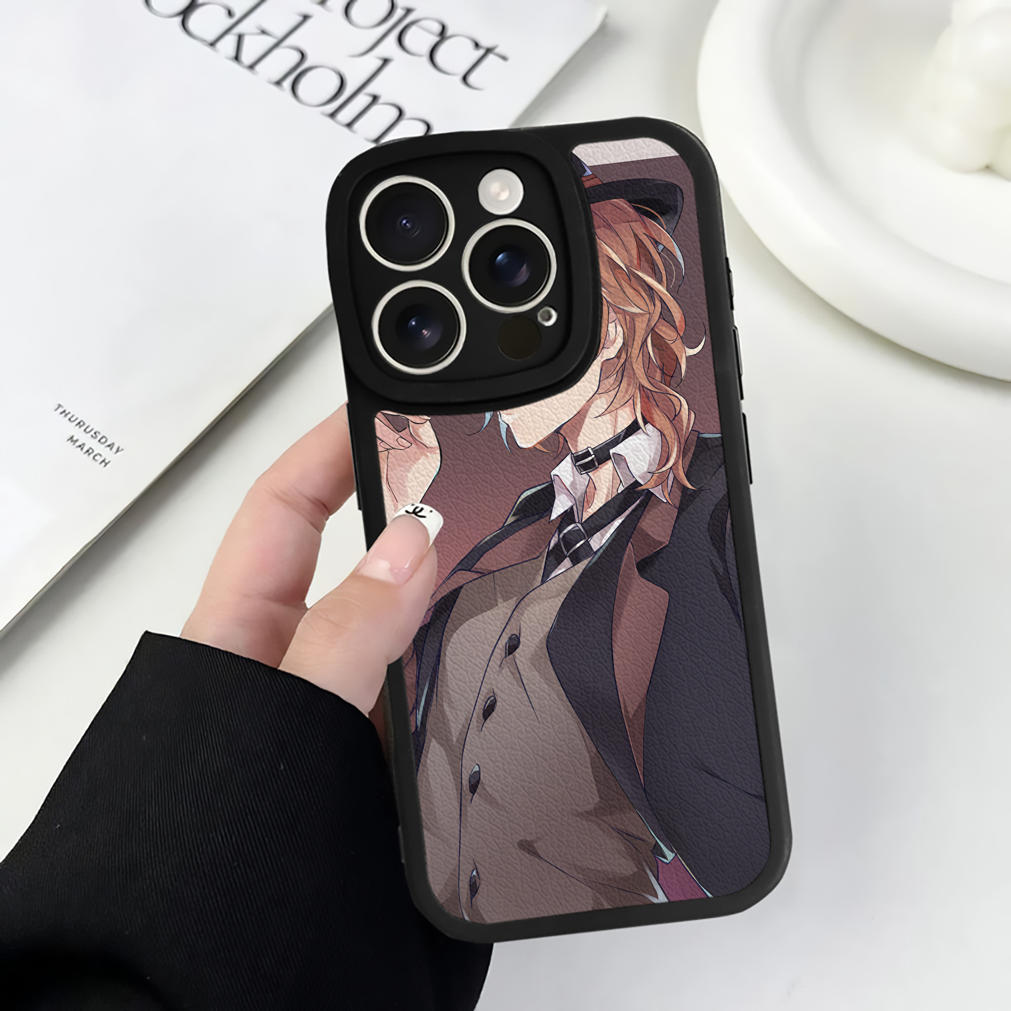 （画像用） 文豪ストレイドッグス Bungo Stray Dogs 【iPhone 16シリーズ対応】シリコンスマホケース（レザー調） 材質：シリコン